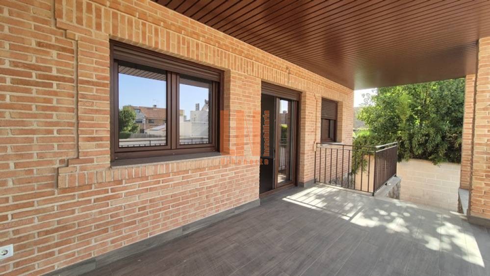 CHALET PAREADO A ESTRENAR. IDEAL FAMILIAS