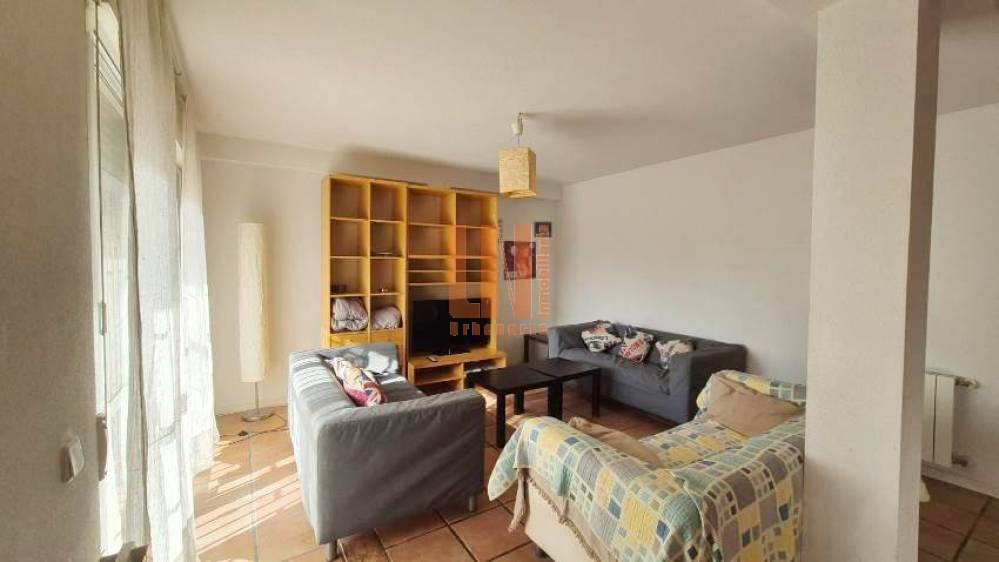 CÉNTRICO CHALET ADOSADO TOTALMENTE AMUEBLADO. IDEAL ESTUDIANTES