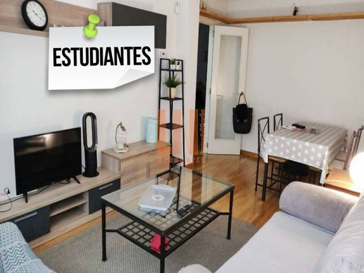 PISO CÉNTRICO PARA ESTUDIANTE
