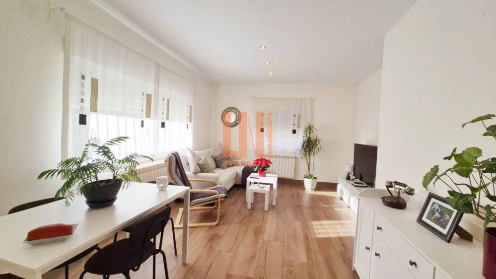 HABITACIÓN PARA ESTUDIANTE EN CHALET FAMILIAR