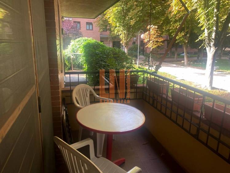 APARTAMENTO EN URBANIZACIÓN PRIVADA VIGILANCIA 24 H.