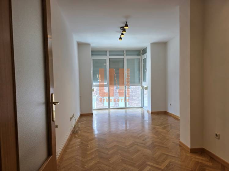 Piso para entrar a vivir de 2 dormitorios