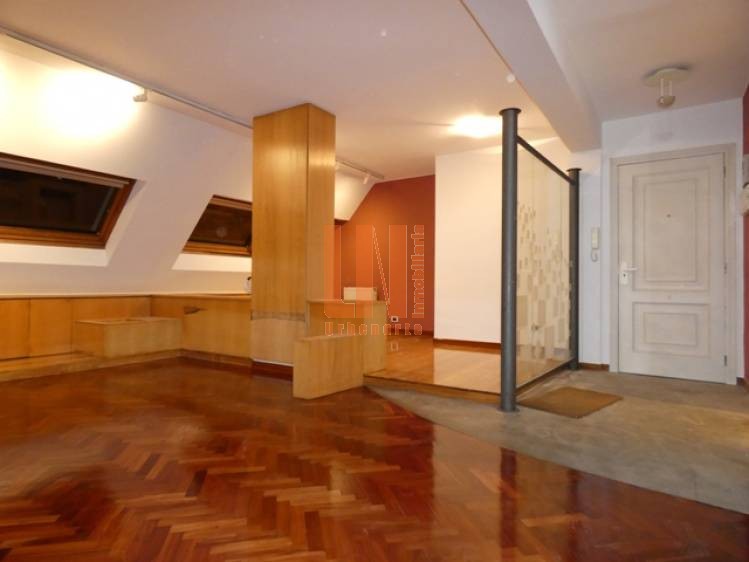 2 dormitorios, sin muebles