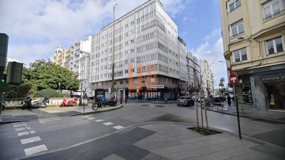 Oficina de 200m² en pleno centro de la ciudad.