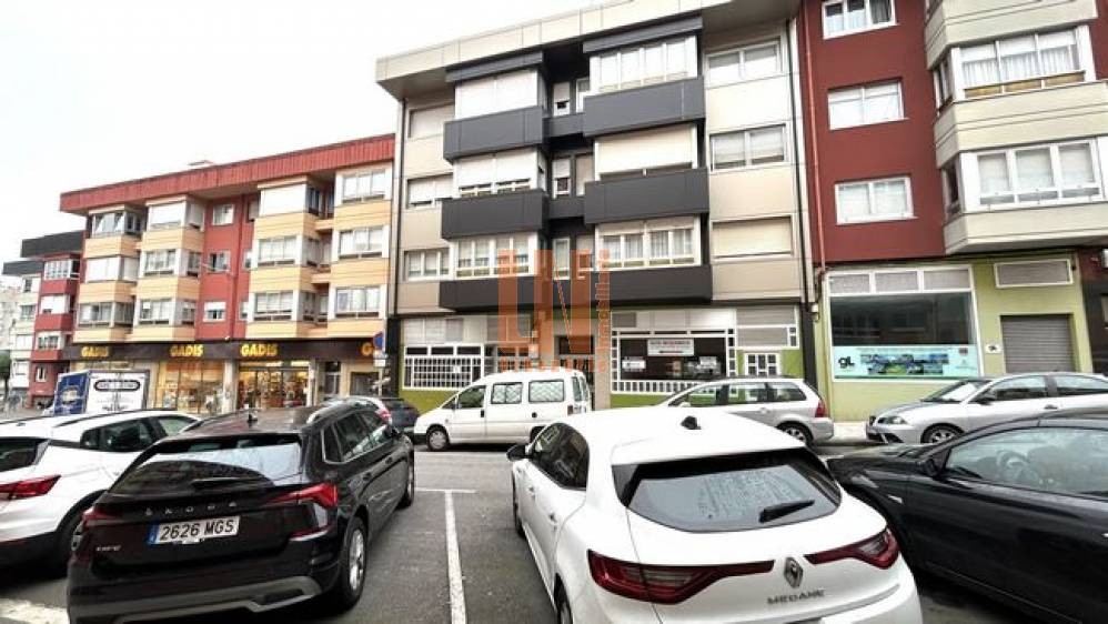 116m² de local comercial con fachada de 10m. 