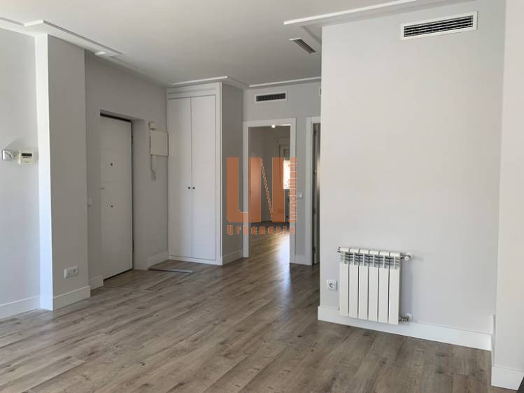 PISO RECIEN REFORMADO DE 2 DOR Y 2 BAÑOS, CON TERRAZA