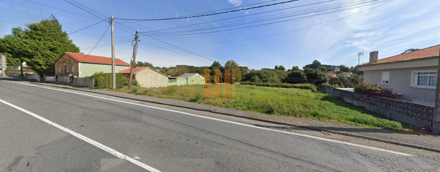 Parcela urbanizable en Dorneda (Oleiros), muy próxima a las playas.
