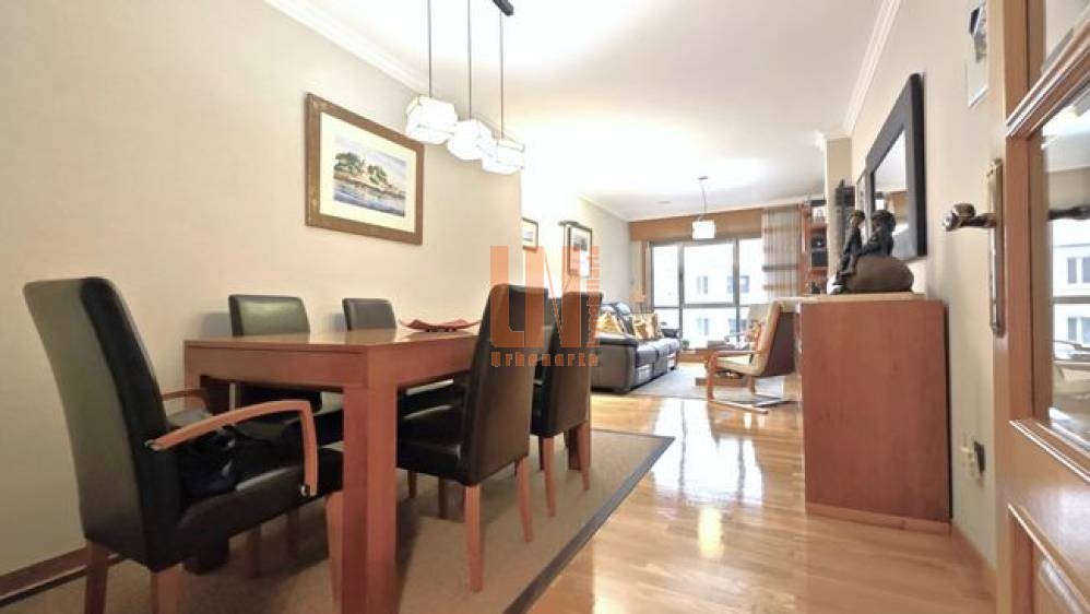 Vivienda en impecable estado. Excelentes calidades.