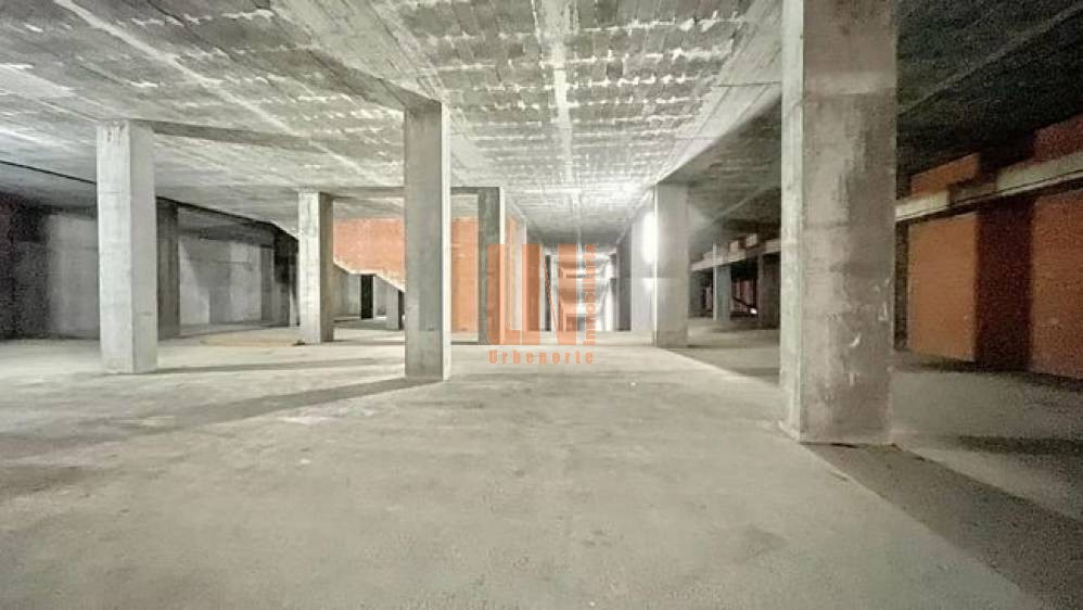 Local Comercial  en Parque de Eiris. 