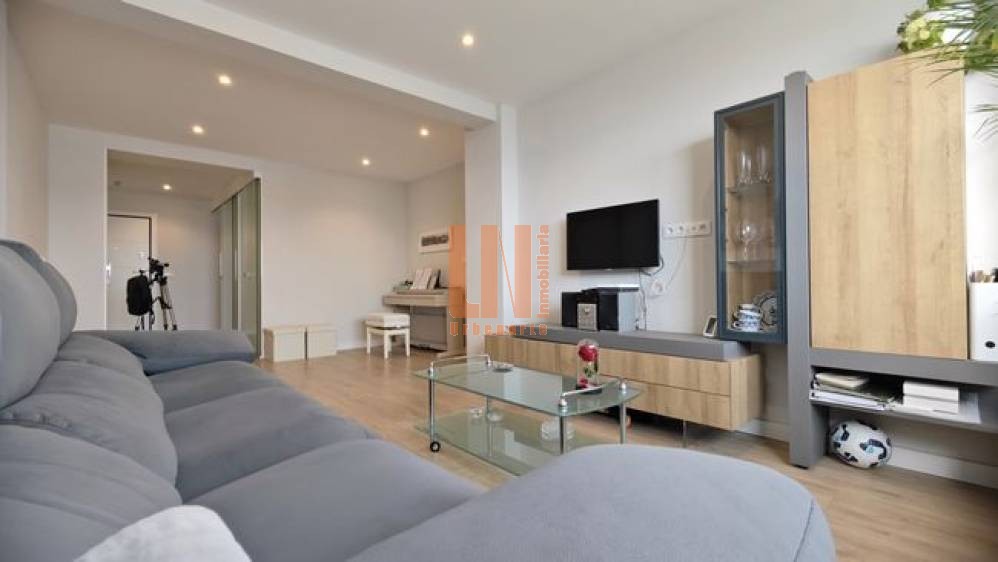 Vivienda totalmente exterior con excelentes vistas.