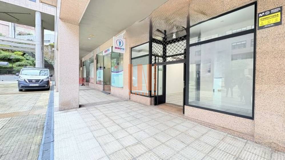 70m² de local comercial, con fachada de 6m lineales.