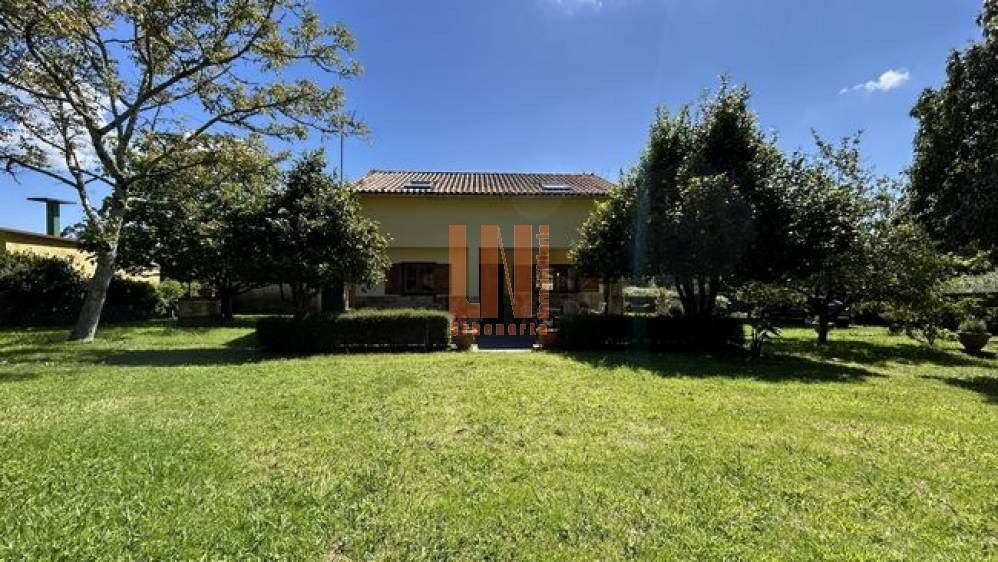 Casa en Bergondo