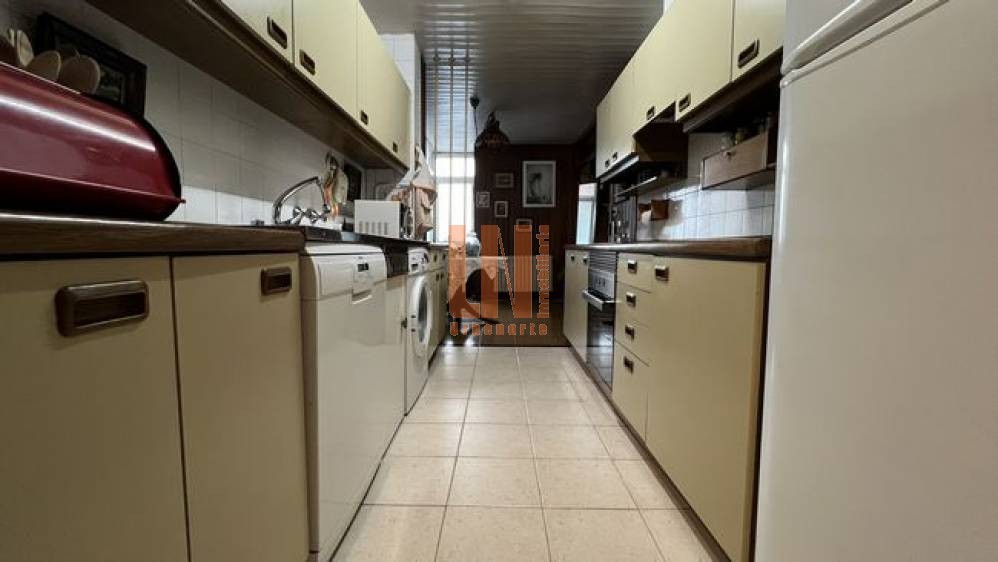 VENC2221