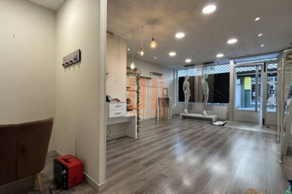 Local comercial en Cambre (A Coruña)