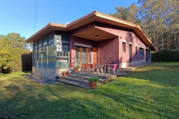 Casa en Oleiros (A Coruña)