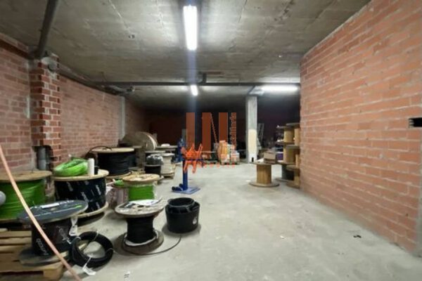 Local comercial en Cambre (A Coruña)