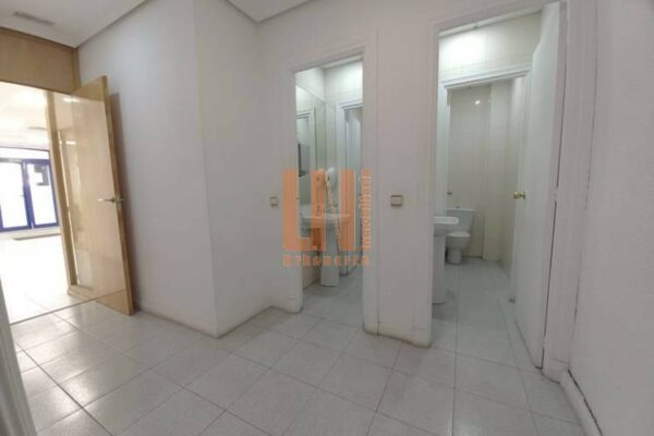 Local comercial en Madrid (Madrid)