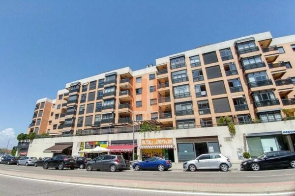 Local comercial en ARAVACA (Madrid)