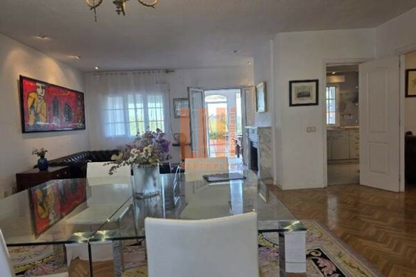 Casa en Villanueva de la Cañada (Madrid)