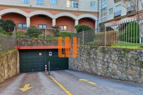 Parking doble en A Coruña (A Coruña)