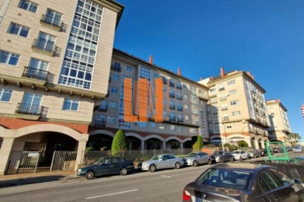 Parking doble en A Coruña (A Coruña)