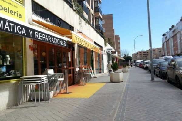 Local comercial en ARAVACA (Madrid)