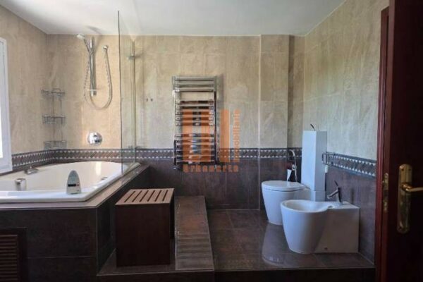 Casa en Villanueva de la Cañada (Madrid)