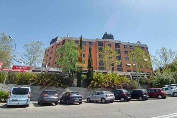 Local comercial en ARAVACA (Madrid)