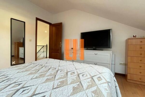Chalet Pareado en Arteixo (A Coruña)