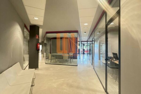 Local comercial en Carral