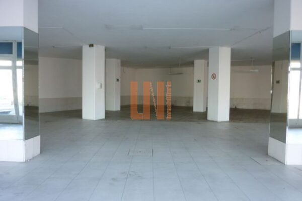 Local comercial en Arteixo (A Coruña)
