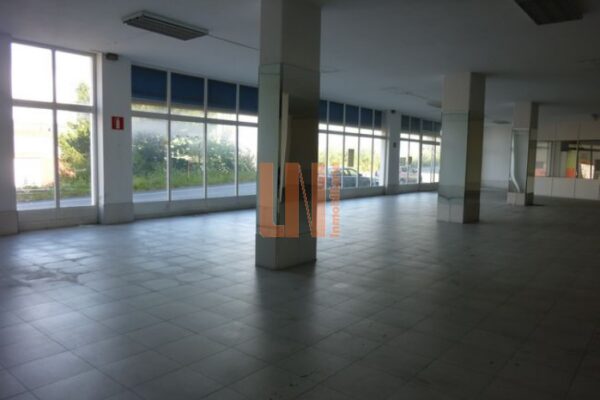 Local comercial en Arteixo (A Coruña)