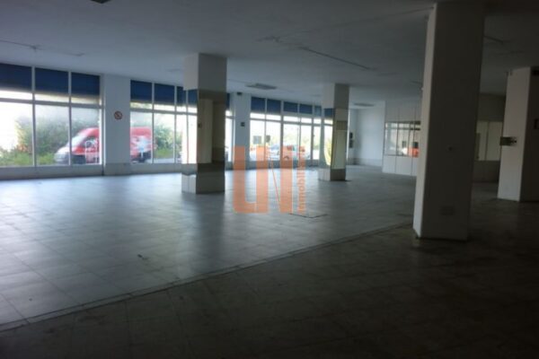 Local comercial en Arteixo (A Coruña)