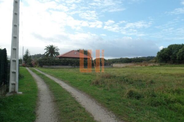 Suelo urbanizable en Oleiros (A Coruña)