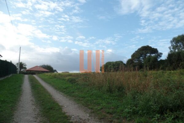 Suelo urbanizable en Oleiros (A Coruña)