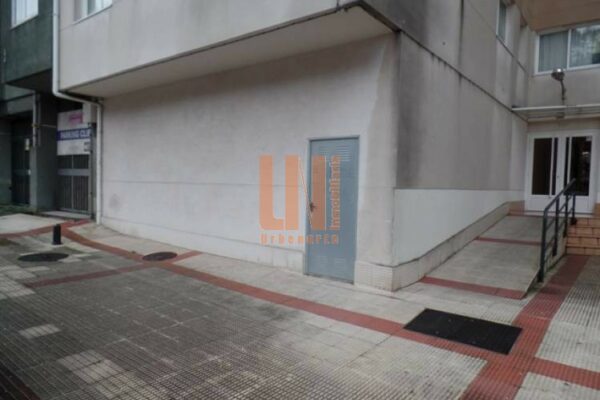 Local comercial en Arteixo (A Coruña)