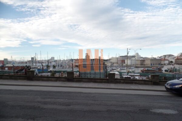 Local comercial en A Coruña (A Coruña)
