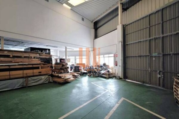 Nave industrial en Culleredo (A Coruña)