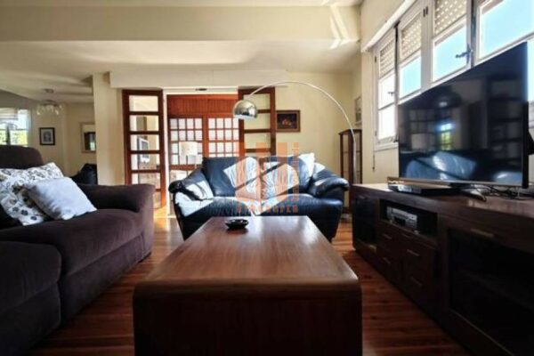 Chalet en Oleiros (A Coruña)