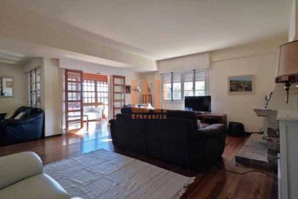 Chalet en Oleiros (A Coruña)