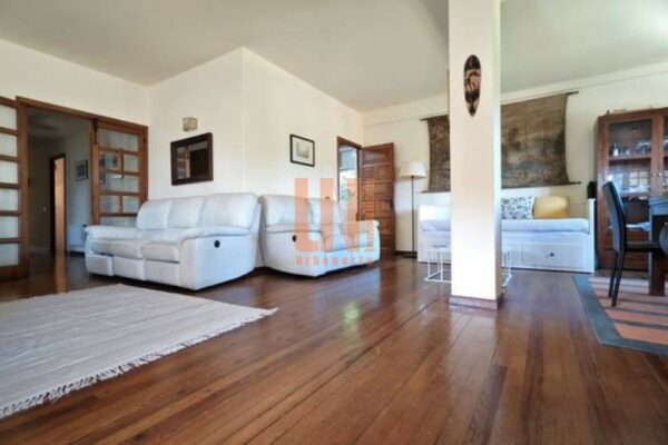 Chalet en Oleiros (A Coruña)