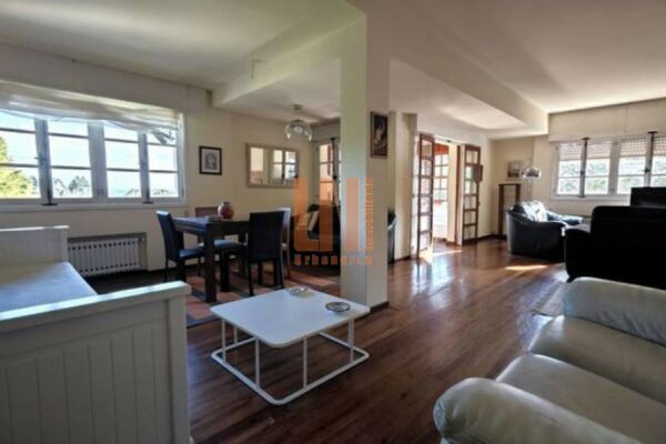 Chalet en Oleiros (A Coruña)