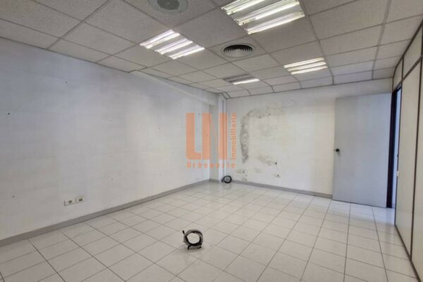 Nave industrial en Bergondo
