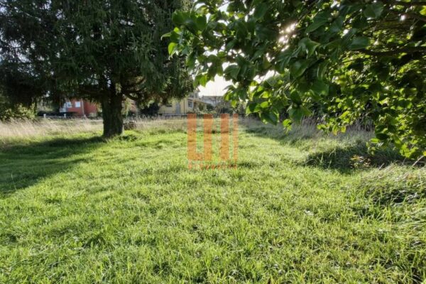 Suelo residencial en Oleiros (A Coruña)