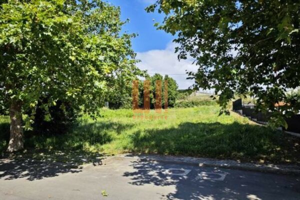 Suelo urbanizable en Oleiros (A Coruña)