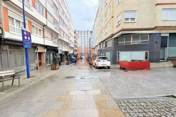 Local comercial en Culleredo (A Coruña)