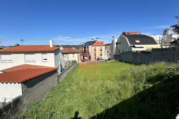 Suelo residencial en Oleiros (A Coruña)