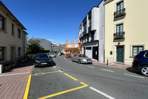 Suelo residencial en Oleiros (A Coruña)