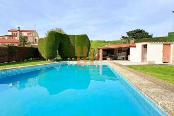 Casa en Oleiros - foto 2