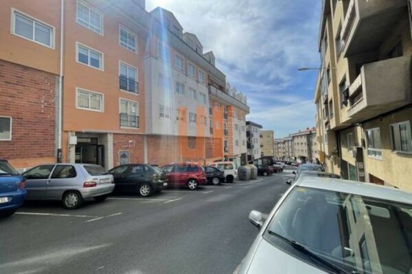 Local comercial en Cambre (A Coruña)